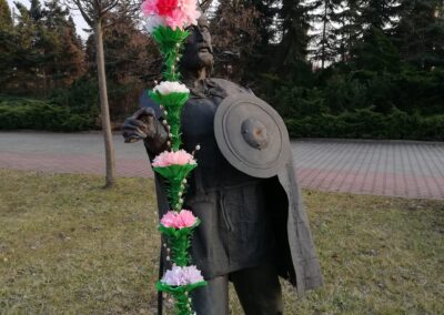 Zdjęcie przedstawia palmę wielkanocną wykonaną przed podopiecznych ŚDS Tomaszkowice